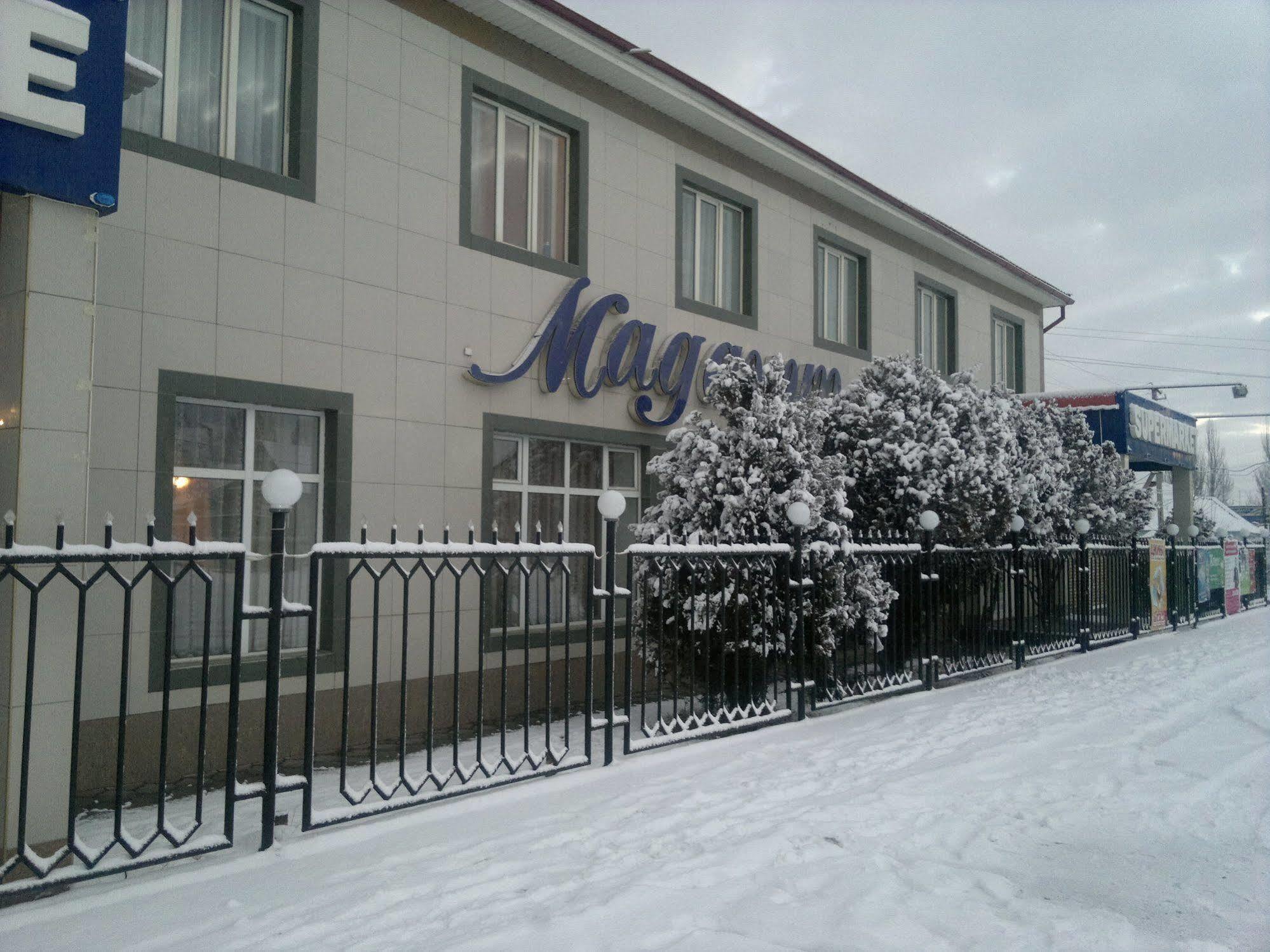 Madanur Hotel Karakol Exteriör bild