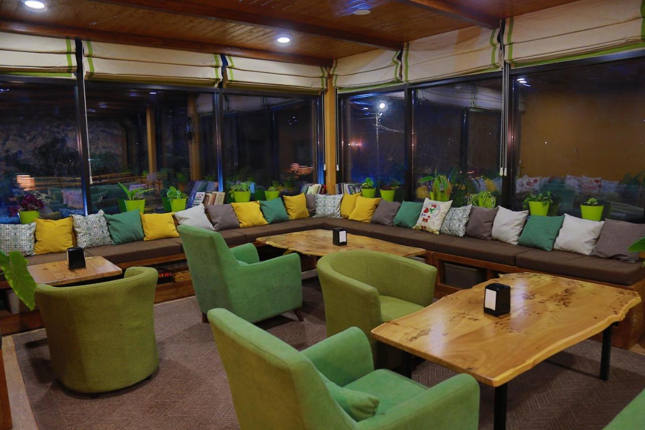 Madanur Hotel Karakol Exteriör bild